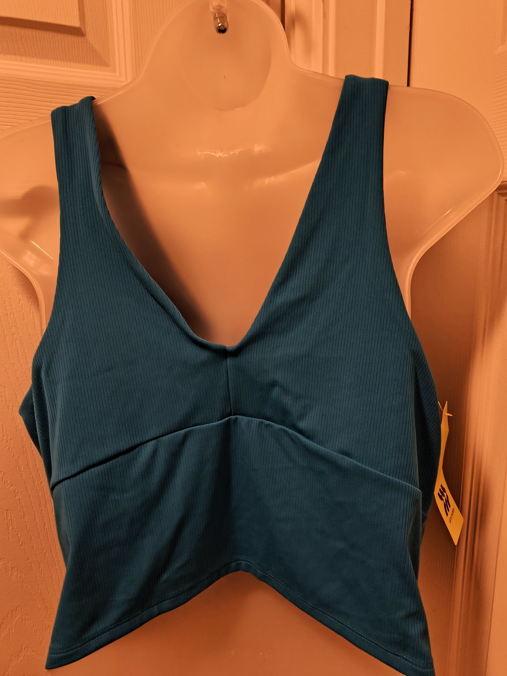 V-Neck Ribbed Tank Top - - Picture 2 of 2